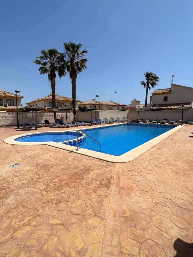 Apartment Bonito Adosado Con Piscina A 200 M De La Playa *