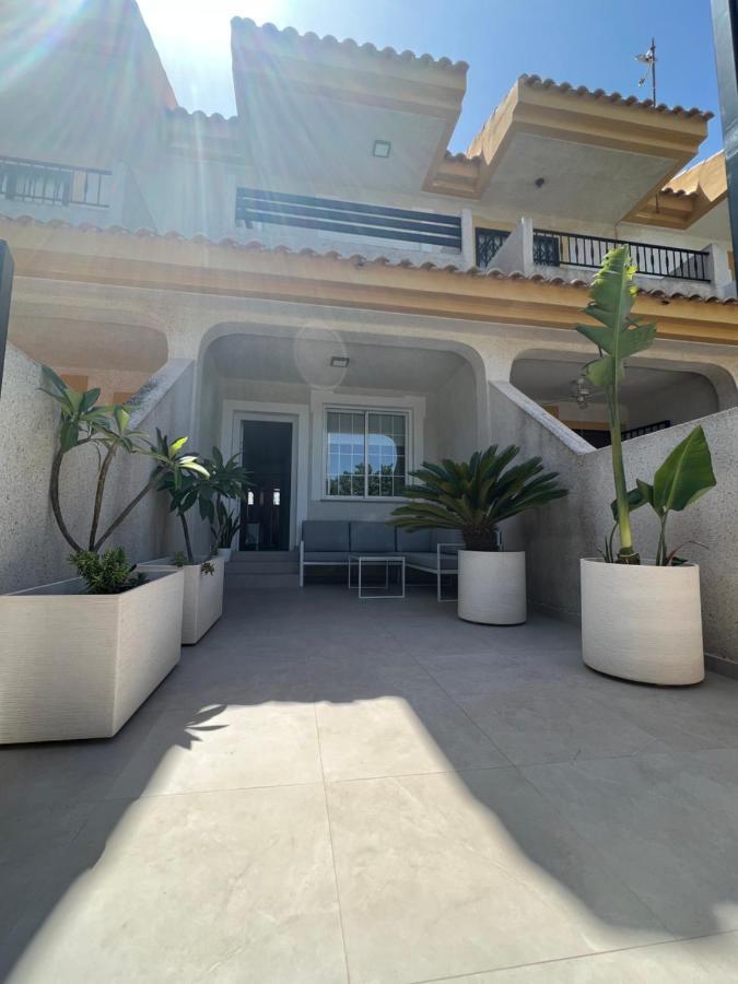 Apartment Bonito Adosado Con Piscina A 200 M De La Playa